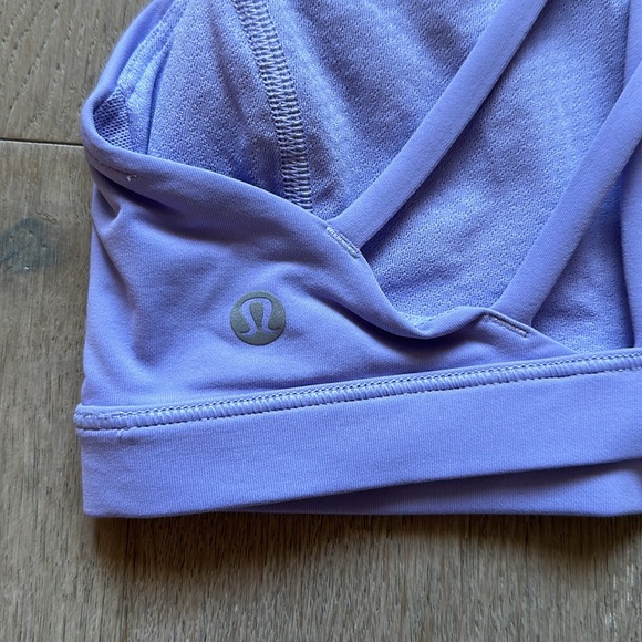 EUC free to be serene bra lilac smoke size 4 lululemon - Picture 6 of 14